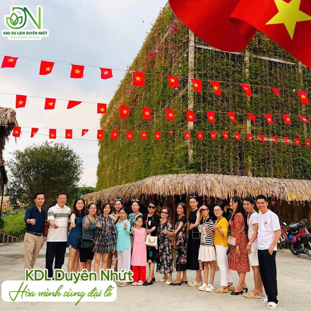Bất ngờ lượng khách du lịch đến với các tỉnh miền Tây dịp lễ- Ảnh 11. Bất ngờ lượng khách du lịch đến với các tỉnh miền Tây dịp lễ- Ảnh 11.