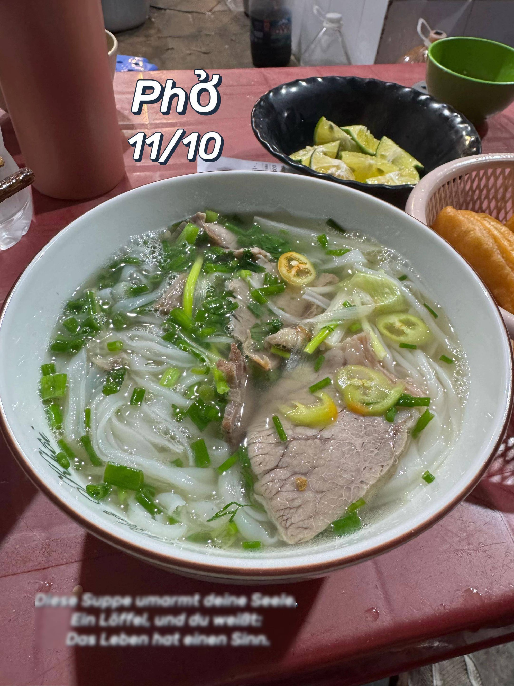 Khách Tây chấm điểm 11 món ăn Việt Nam đầy khí thế nhưng sau đó lại buồn bã khi nói tới 1 điều- Ảnh 2. Khách Tây chấm điểm 11 món ăn Việt Nam đầy khí thế nhưng sau đó lại buồn bã khi nói tới 1 điều- Ảnh 2.