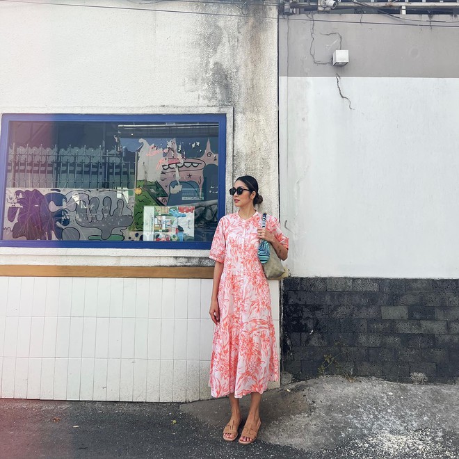 4 mỹ nhân có street style mùa hè xuất sắc không đối thủ, tư liệu mặc đẹp cho mọi chị em chính là đây- Ảnh 18. 4 mỹ nhân có street style mùa hè xuất sắc không đối thủ, tư liệu mặc đẹp cho mọi chị em chính là đây- Ảnh 18.