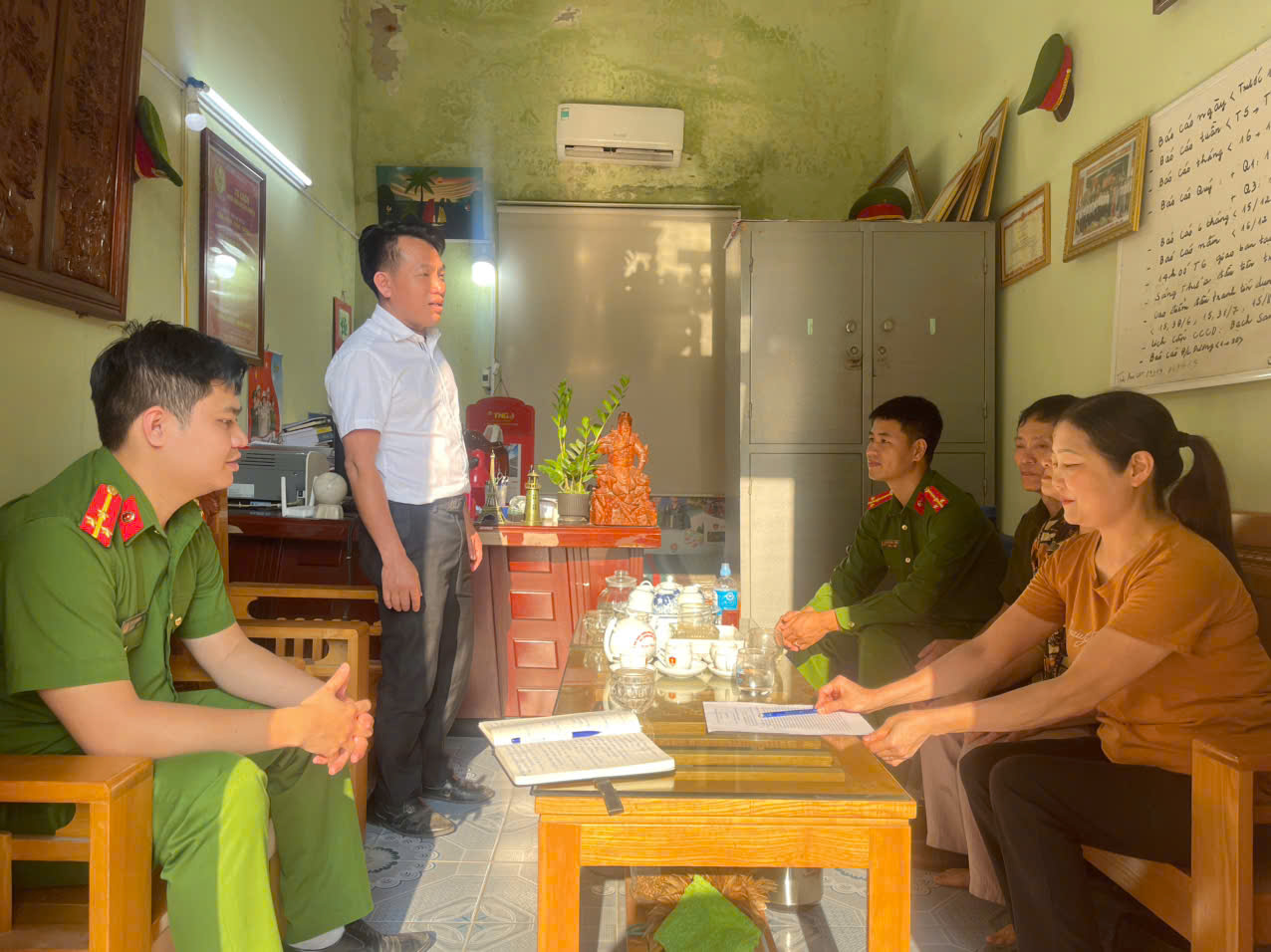 Vay ngân hàng online 500 triệu đồng, người phụ nữ 56 tuổi thao tác sai, chuyển khoản nhầm toàn bộ tiền cho tài khoản Techcombank trùng tên với con gái- Ảnh 1. Vay ngân hàng online 500 triệu đồng, người phụ nữ 56 tuổi thao tác sai, chuyển khoản nhầm toàn bộ tiền cho tài khoản Techcombank trùng tên với con gái- Ảnh 1.