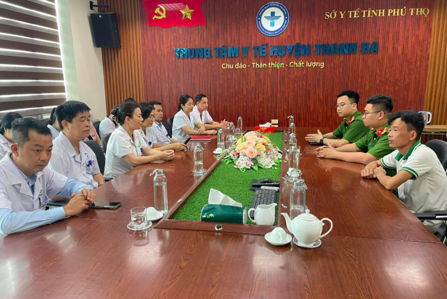Vụ người bố tấn công y, bác sĩ đang cấp cứu con trai mình: Kết quả điều tra của công an- Ảnh 1. Vụ người bố tấn công y, bác sĩ đang cấp cứu con trai mình: Kết quả điều tra của công an- Ảnh 1.