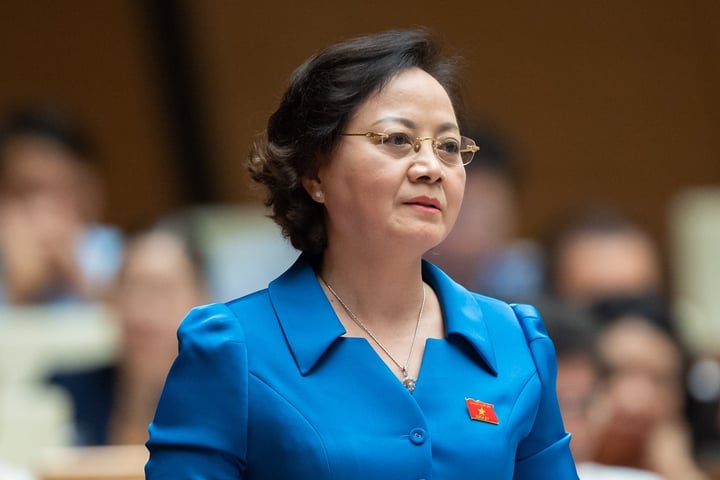 Bộ trưởng Nội vụ: Tình trạng công chức nghỉ việc có xu hướng giảm mạnh- Ảnh 1. Bộ trưởng Nội vụ: Tình trạng công chức nghỉ việc có xu hướng giảm mạnh- Ảnh 1.