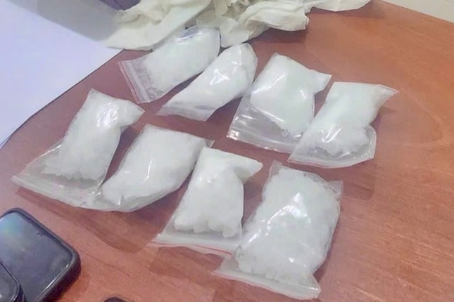 Thu giữ hơn 2,5 tấn thực phẩm đông lạnh không rõ nguồn gốc ở Đà Lạt- Ảnh 3. Thu giữ hơn 2,5 tấn thực phẩm đông lạnh không rõ nguồn gốc ở Đà Lạt- Ảnh 3.