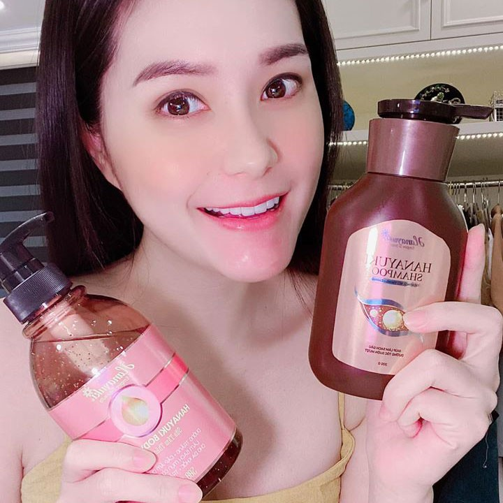 Dầu gội của nữ đại gia quận 7 Đoàn Di Băng bị Bộ Y tế thu hồi, tiêu hủy- Ảnh 1. Dầu gội của nữ đại gia quận 7 Đoàn Di Băng bị Bộ Y tế thu hồi, tiêu hủy- Ảnh 1.