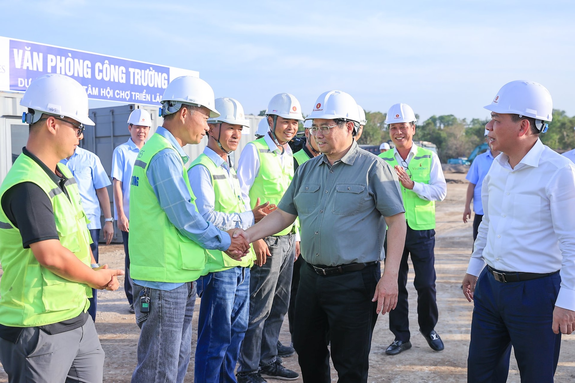 Chính thức: Siêu dự án Top 10 TG của Vingroup được Thủ tướng giao làm nhiệm vụ đặc biệt trong ngày 2/9- Ảnh 1. Chính thức: Siêu dự án Top 10 TG của Vingroup được Thủ tướng giao làm nhiệm vụ đặc biệt trong ngày 2/9- Ảnh 1.