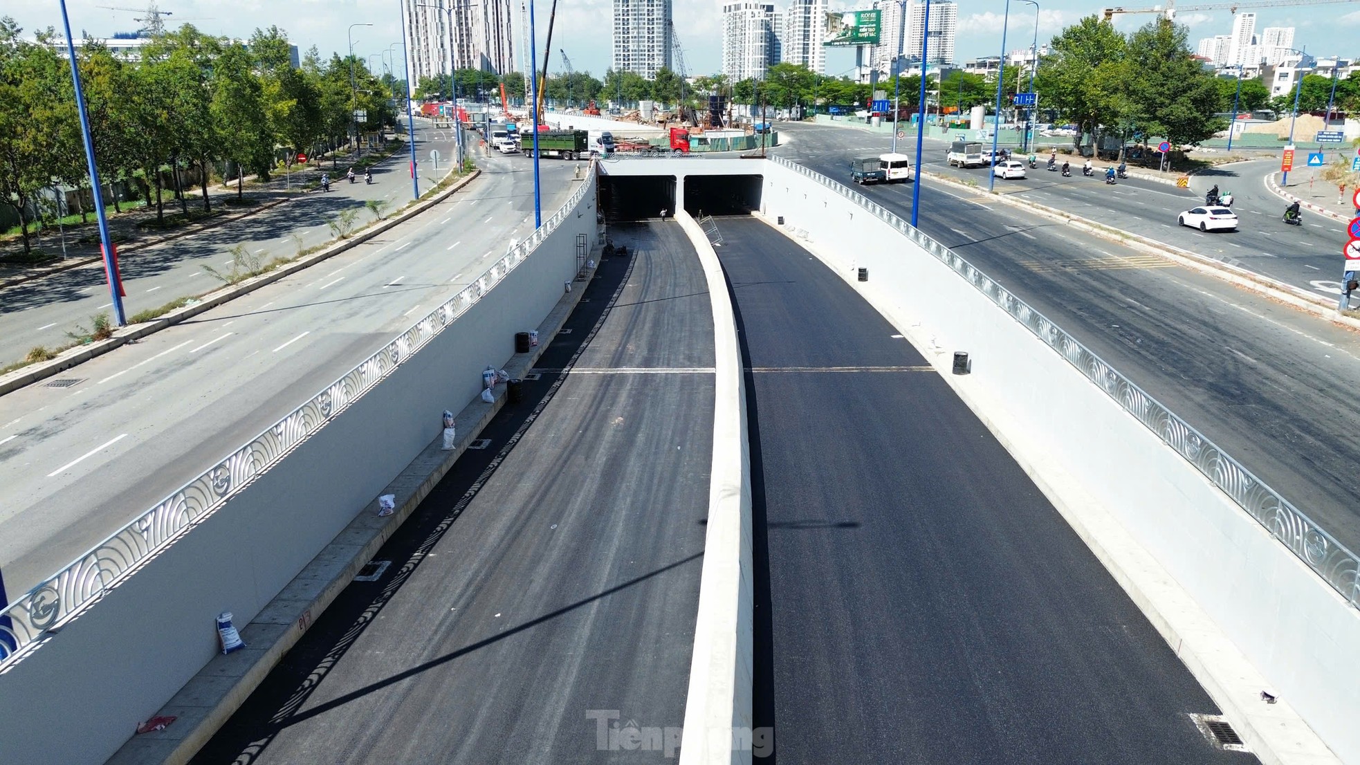 Cận cảnh hầm chui tại nút giao phía Đông TPHCM sắp thông xe- Ảnh 3. Cận cảnh hầm chui tại nút giao phía Đông TPHCM sắp thông xe- Ảnh 3.