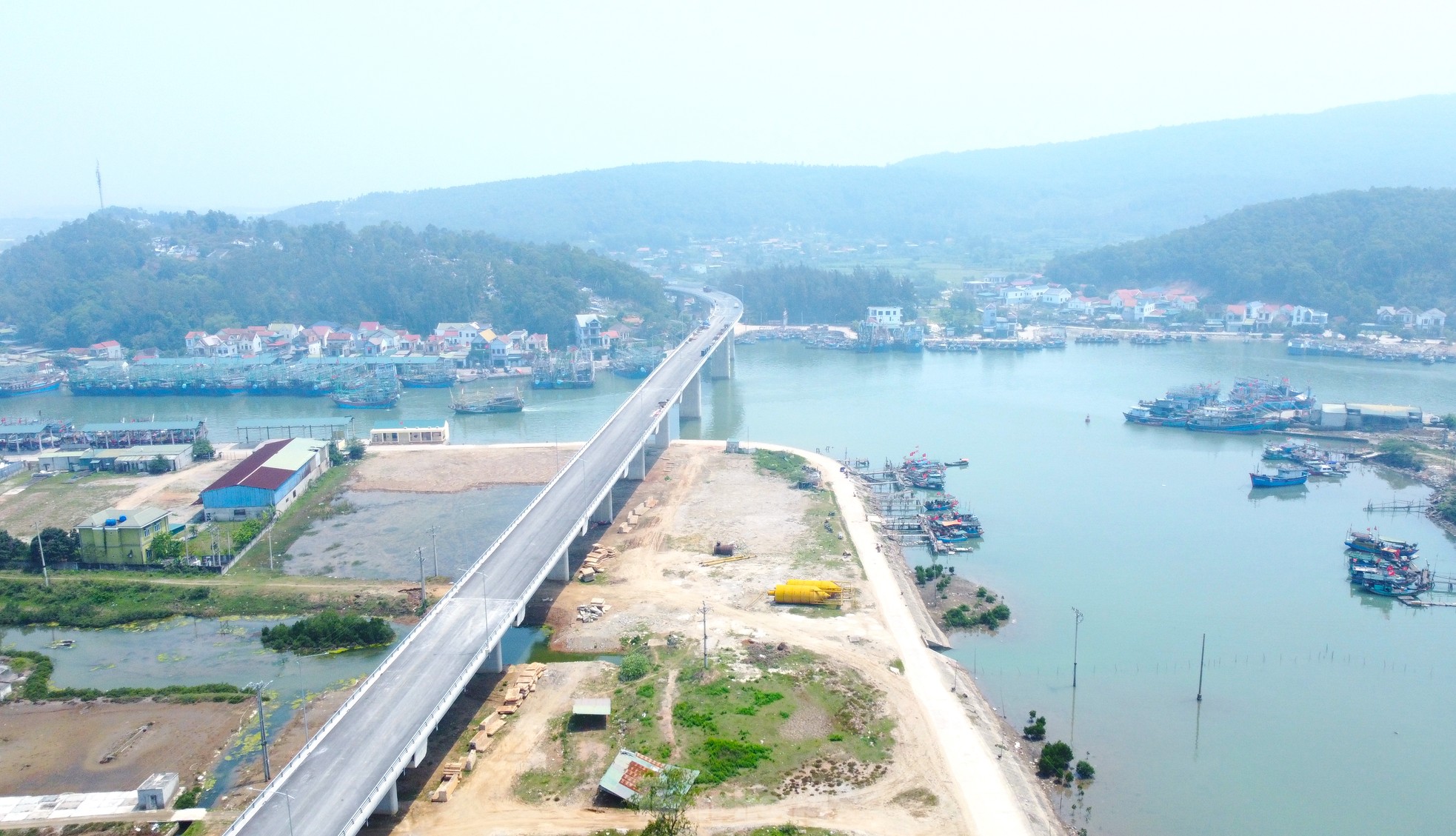 Tuyến đường ven biển hàng nghìn tỷ qua Nghệ An hiện ra sao?- Ảnh 2. Tuyến đường ven biển hàng nghìn tỷ qua Nghệ An hiện ra sao?- Ảnh 2.
