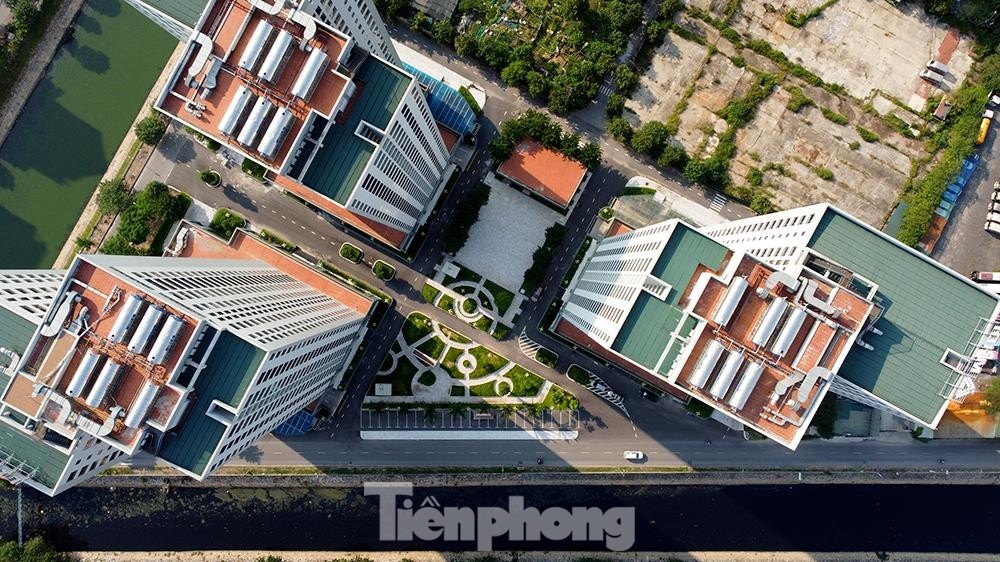 Cận cảnh khu hàng trăm căn hộ được 'đặt hàng' làm nhà tái định cư bỏ hoang giữa lúc dân 'khát' nhà ở- Ảnh 15. Cận cảnh khu hàng trăm căn hộ được 'đặt hàng' làm nhà tái định cư bỏ hoang giữa lúc dân 'khát' nhà ở- Ảnh 15.