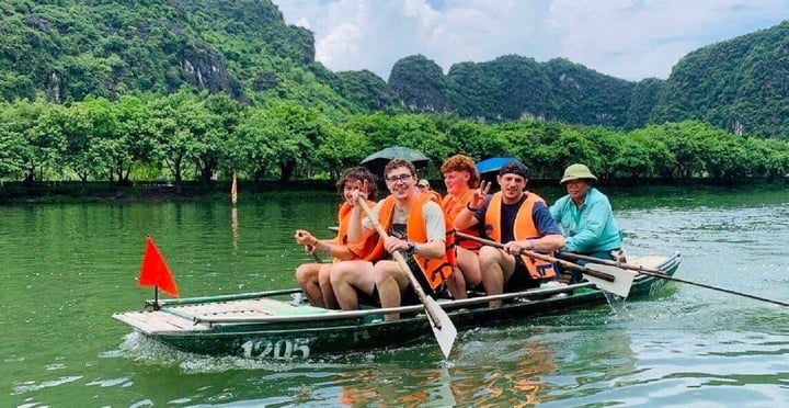 Việt Nam xếp thứ 7 điểm đến trên thế giới- Ảnh 1. Việt Nam xếp thứ 7 điểm đến trên thế giới- Ảnh 1.