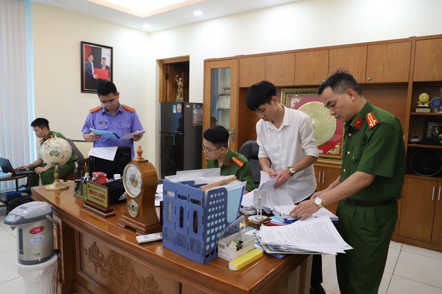 Một chủ tịch công ty gây thiệt hại nhiều tỉ đồng bị bắt- Ảnh 2. Một chủ tịch công ty gây thiệt hại nhiều tỉ đồng bị bắt- Ảnh 2.