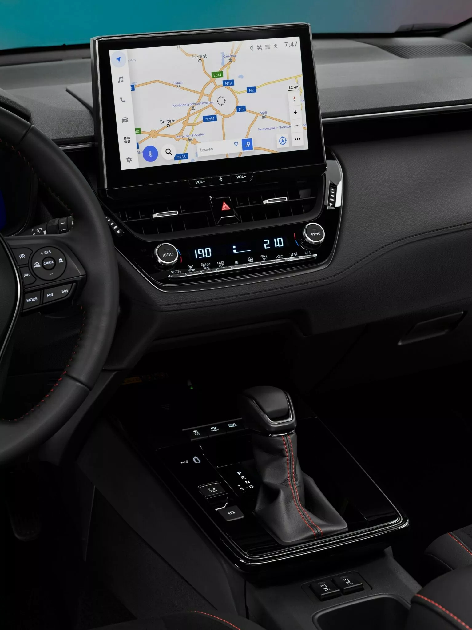 Toyota Corolla Cross 2026 ra mắt: Đèn LED mới, mâm mới, màn hình lớn, máy hybrid mạnh hơn, có bản thể thao, về Việt Nam dễ hot- Ảnh 10. Toyota Corolla Cross 2026 ra mắt: Đèn LED mới, mâm mới, màn hình lớn, máy hybrid mạnh hơn, có bản thể thao, về Việt Nam dễ hot- Ảnh 10.