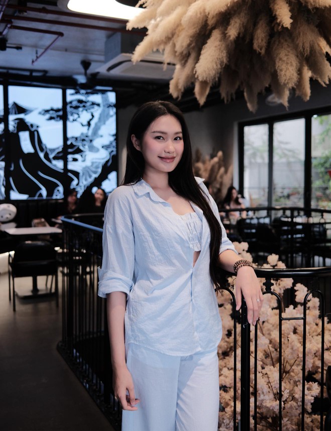 Bữa tiệc visual: Doãn Hải My khí chất Bữa tiệc visual: Doãn Hải My khí chất