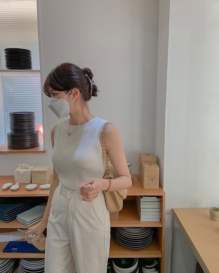 Cuộc sống “bình dị” của cô gái 25 tuổi ở TP.HCM: Ngồi nhà kiếm 20 triệu/tháng, mỗi tháng dành 5 triệu mua vàng- Ảnh 2. Cuộc sống “bình dị” của cô gái 25 tuổi ở TP.HCM: Ngồi nhà kiếm 20 triệu/tháng, mỗi tháng dành 5 triệu mua vàng- Ảnh 2.