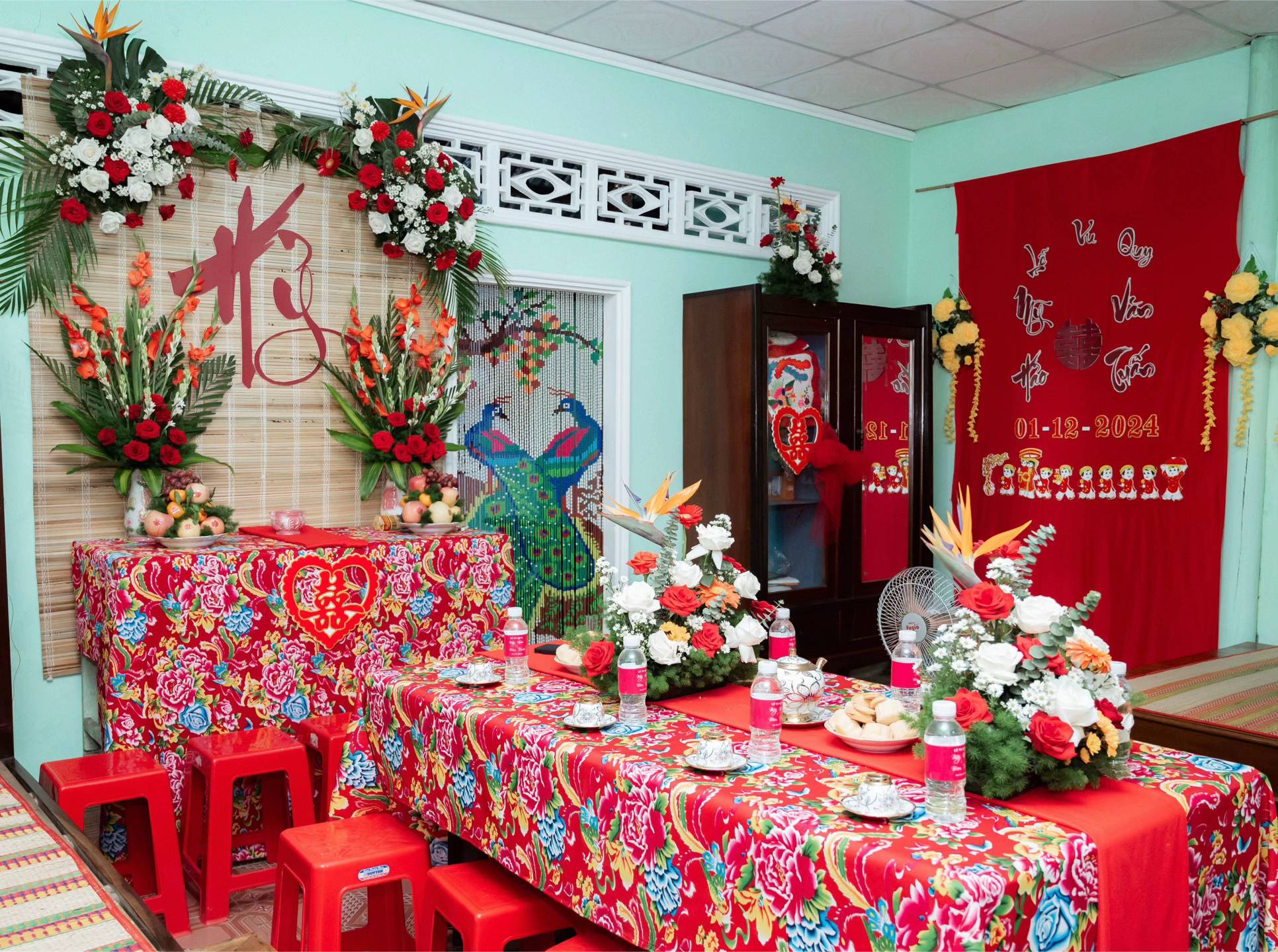 Cô dâu miền Tây tự tay làm cổng cưới, trang trí hoa tươi từ trong ra ngoài: Đẹp mỹ mãn nhưng giá rẻ bất ngờ- Ảnh 16. Cô dâu miền Tây tự tay làm cổng cưới, trang trí hoa tươi từ trong ra ngoài: Đẹp mỹ mãn nhưng giá rẻ bất ngờ- Ảnh 16.