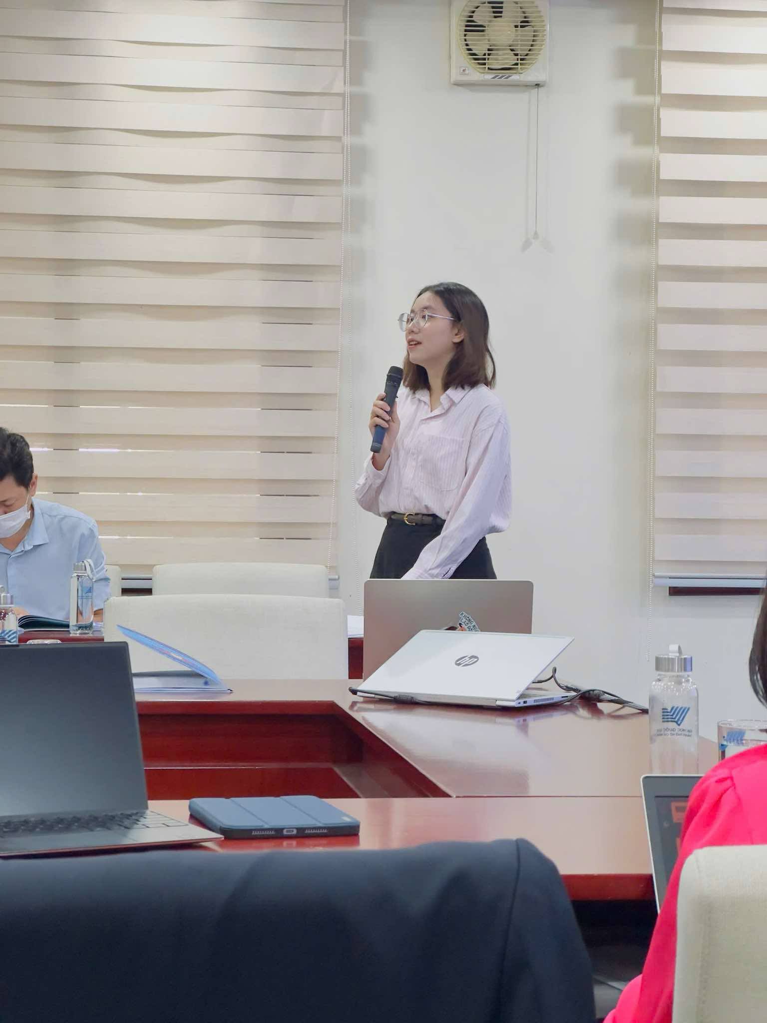 "Mình giấu gia đình đến phút chót": Cô gái được cả nước tìm info trong sự kiện 30/4 lần đầu lên tiếng- Ảnh 2. "Mình giấu gia đình đến phút chót": Cô gái được cả nước tìm info trong sự kiện 30/4 lần đầu lên tiếng- Ảnh 2.