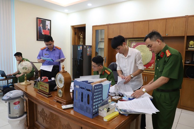 Bắt Chủ tịch công ty Quản lý công trình đô thị Bắc Giang- Ảnh 1. Bắt Chủ tịch công ty Quản lý công trình đô thị Bắc Giang- Ảnh 1.