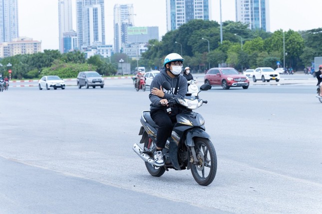 Miền Bắc đón gió mùa đông bắc hiếm gặp giữa tháng 5- Ảnh 1. Miền Bắc đón gió mùa đông bắc hiếm gặp giữa tháng 5- Ảnh 1.