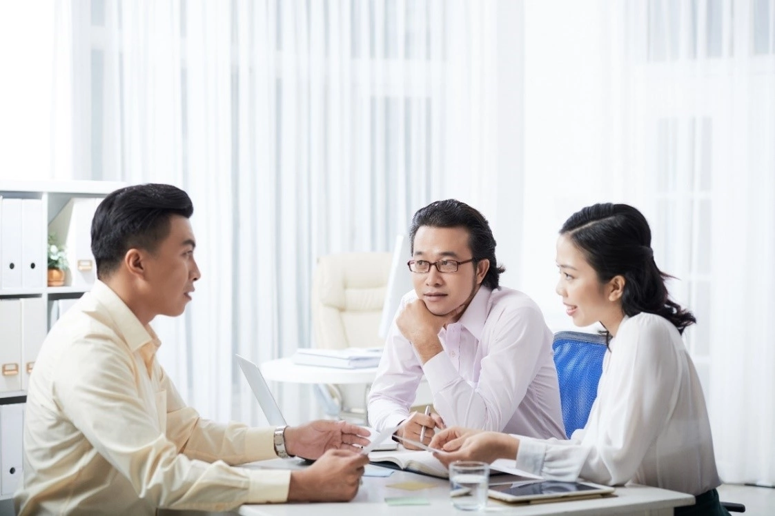 Đóng gần 830 triệu tiền bảo hiểm suốt 10 năm, đến hạn rút tiền thì công ty thông báo: “Hợp đồng ghi rõ phải đợi đến năm 2084”- Ảnh 1. Đóng gần 830 triệu tiền bảo hiểm suốt 10 năm, đến hạn rút tiền thì công ty thông báo: “Hợp đồng ghi rõ phải đợi đến năm 2084”- Ảnh 1.