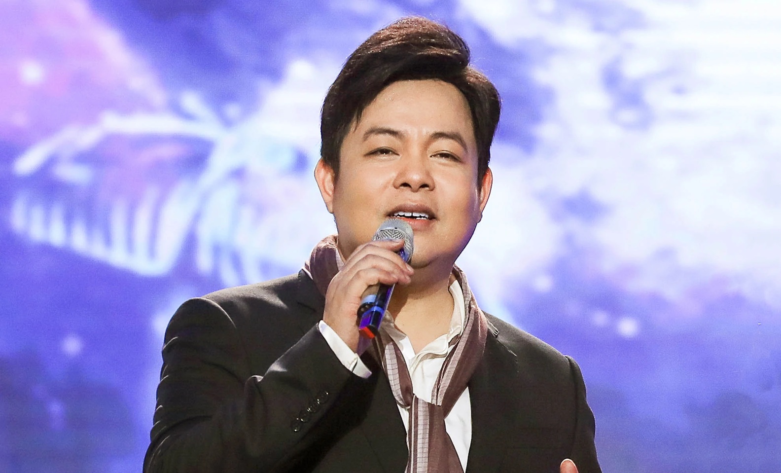 Quang Lê nói thật về tình hình khó khăn của nghệ sĩ Việt tại Mỹ- Ảnh 2. Quang Lê nói thật về tình hình khó khăn của nghệ sĩ Việt tại Mỹ- Ảnh 2.