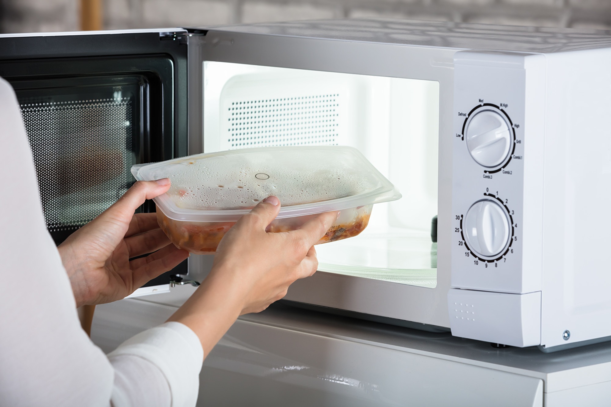 7 thiết bị "ngốn điện" hơn cả điều hòa, tôi đau khổ nhận ra nhà mình có tất cả- Ảnh 5. 7 thiết bị "ngốn điện" hơn cả điều hòa, tôi đau khổ nhận ra nhà mình có tất cả- Ảnh 5.