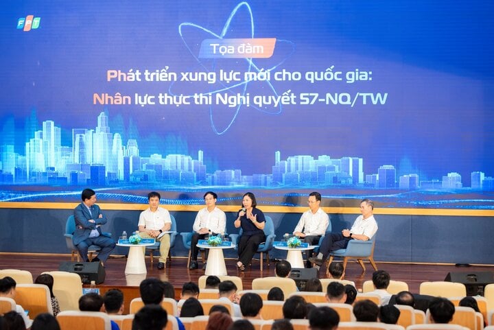 Ông Trương Gia Bình: Không đào tạo được nhân lực AI, sẽ đứng ngoài cuộc chơi công nghệ- Ảnh 2. Ông Trương Gia Bình: Không đào tạo được nhân lực AI, sẽ đứng ngoài cuộc chơi công nghệ- Ảnh 2.