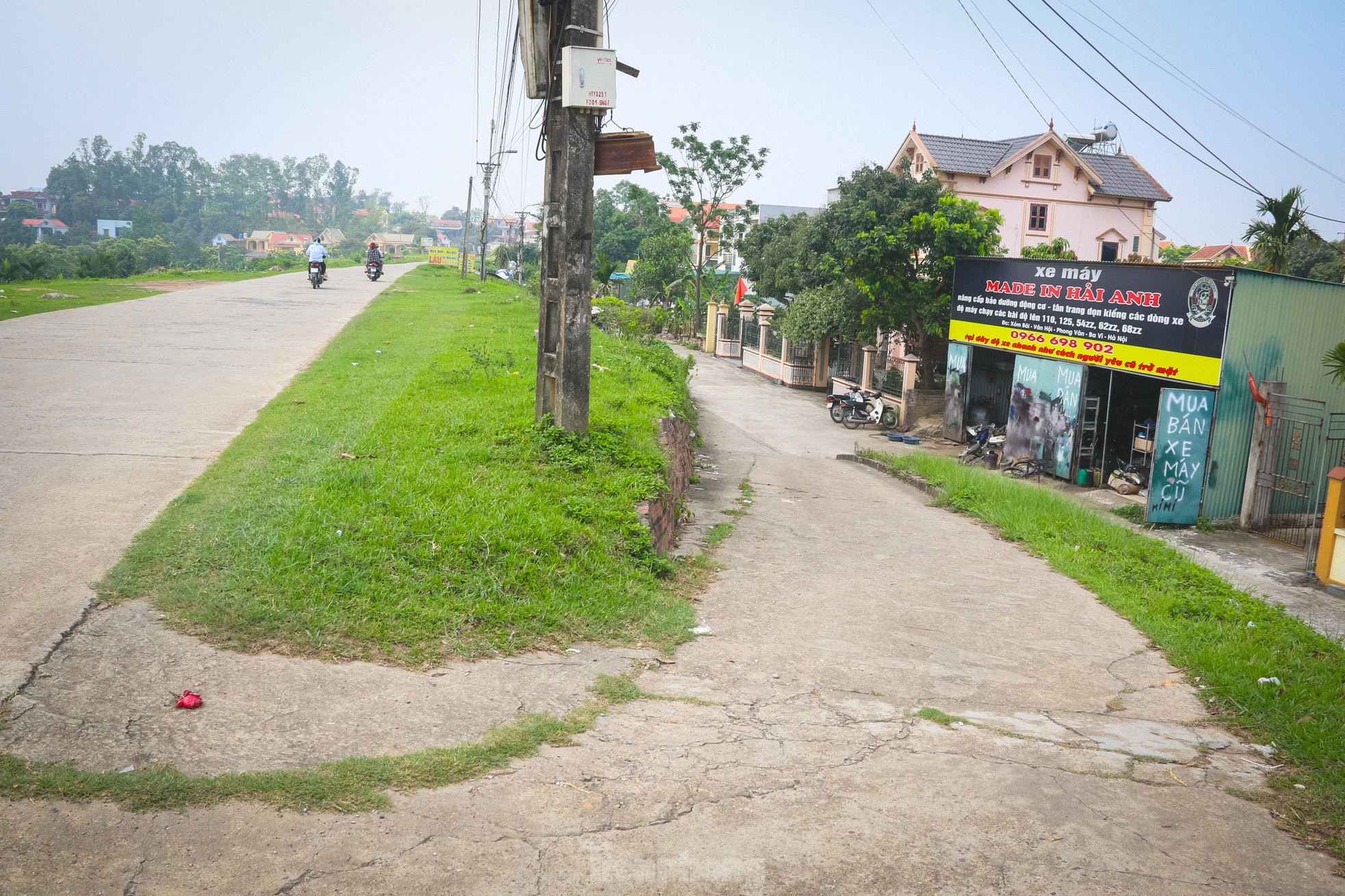 Nhiều nhà dân nứt toác sau hơn 1 năm kè Phong Vân sạt lở- Ảnh 10. Nhiều nhà dân nứt toác sau hơn 1 năm kè Phong Vân sạt lở- Ảnh 10.