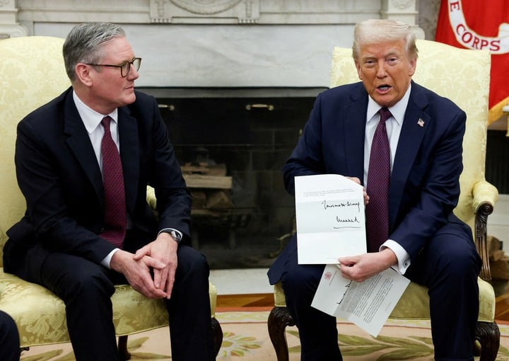 Ông Trump tuyên bố thỏa thuận thương mại 'toàn diện và đầy đủ' với Anh- Ảnh 1. Ông Trump tuyên bố thỏa thuận thương mại 'toàn diện và đầy đủ' với Anh- Ảnh 1.