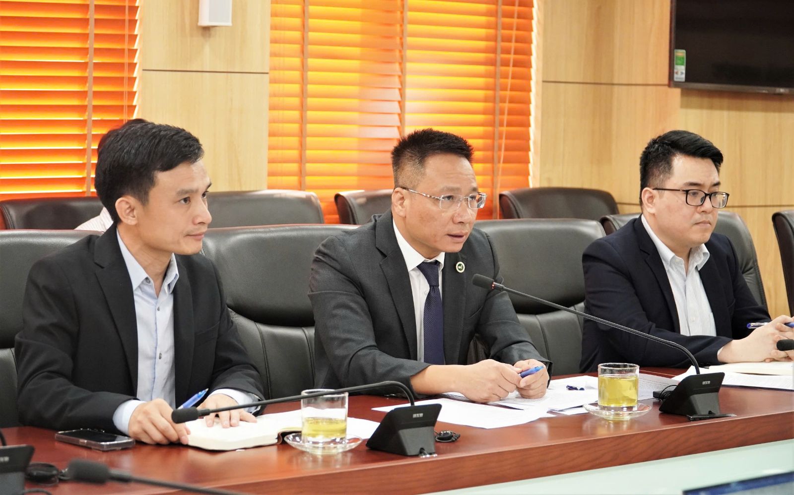 Ngân hàng Thế giới rất quan tâm đến tiến độ nâng hạng TTCK Việt Nam, mong muốn có thể tham gia và hỗ trợ- Ảnh 1. Ngân hàng Thế giới rất quan tâm đến tiến độ nâng hạng TTCK Việt Nam, mong muốn có thể tham gia và hỗ trợ- Ảnh 1.