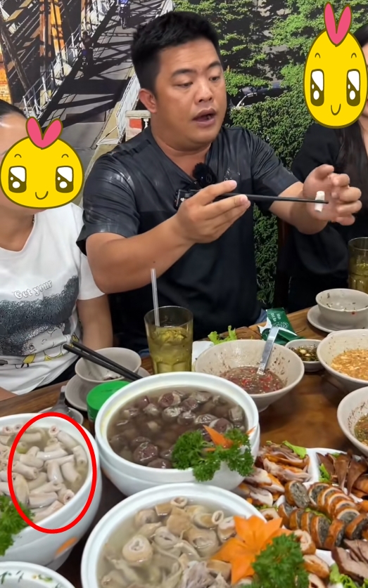 Hải Sapa đã âm thầm làm 1 việc sau khi ăn món lòng se điếu của Ngô Quyền Thế?- Ảnh 1. Hải Sapa đã âm thầm làm 1 việc sau khi ăn món lòng se điếu của Ngô Quyền Thế?- Ảnh 1.