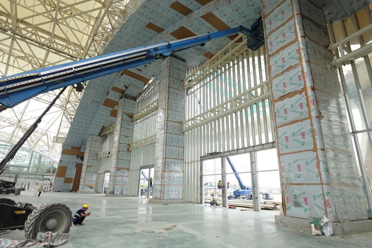 Cận cảnh siêu dự án tầm cỡ quốc tế sát Hà Nội của Vingroup sắp về đích, chuẩn bị cho nhiệm vụ đặc biệt- Ảnh 7. Cận cảnh siêu dự án tầm cỡ quốc tế sát Hà Nội của Vingroup sắp về đích, chuẩn bị cho nhiệm vụ đặc biệt- Ảnh 7.
