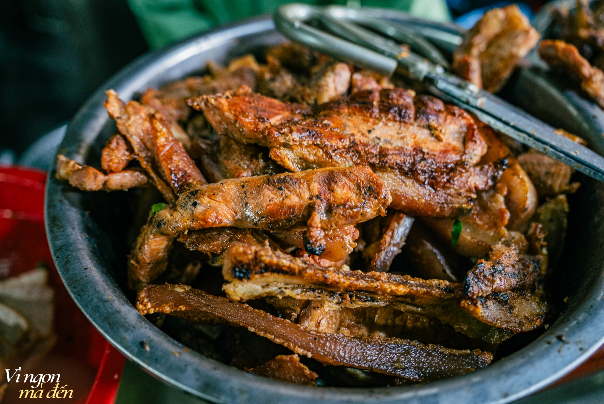 Ăn gì ở Sa Pa? Gỏi cá tầm lạ miệng, bún chả chan độc đáo hay phở hồng Bắc Hà ăn một lần nhớ mãi?- Ảnh 14. Ăn gì ở Sa Pa? Gỏi cá tầm lạ miệng, bún chả chan độc đáo hay phở hồng Bắc Hà ăn một lần nhớ mãi?- Ảnh 14.