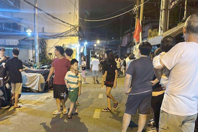 Cháy căn hộ chung cư ở TPHCM, 2 người nhập viện- Ảnh 2. Cháy căn hộ chung cư ở TPHCM, 2 người nhập viện- Ảnh 2.