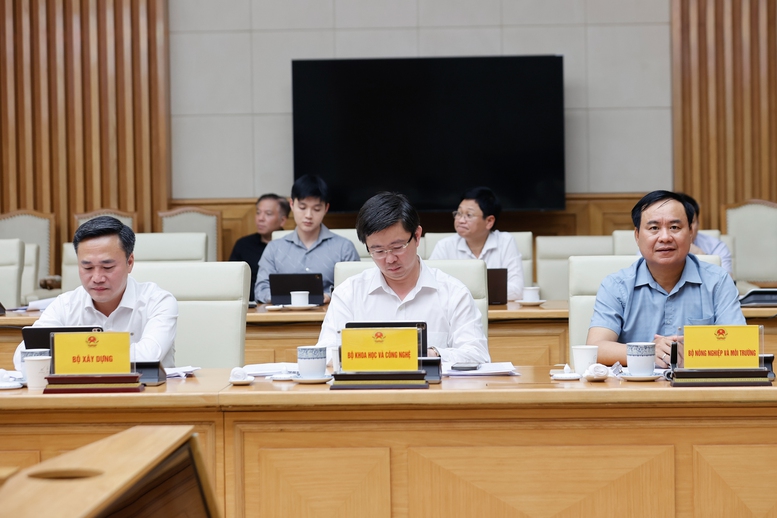 Thủ tướng: Thiết kế chính sách để đổi mới sáng tạo phát triển kinh tế tư nhân 'không có giới hạn'- Ảnh 5. Thủ tướng: Thiết kế chính sách để đổi mới sáng tạo phát triển kinh tế tư nhân 'không có giới hạn'- Ảnh 5.