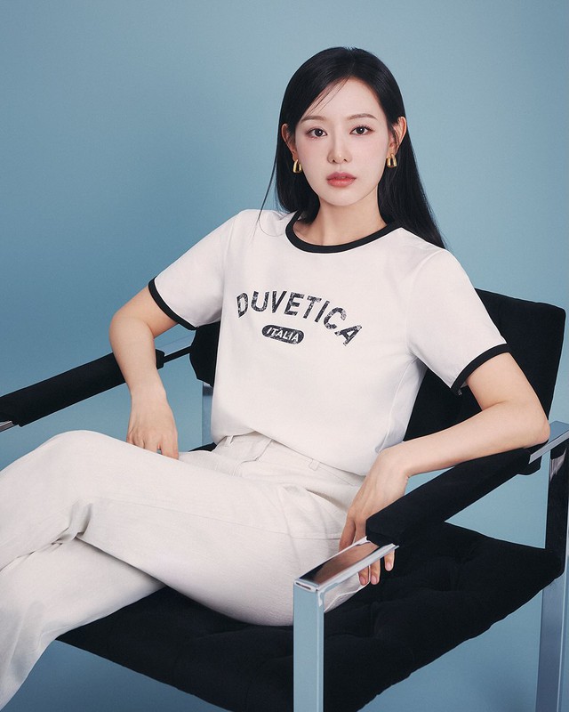 "Nàng thơ quý tộc" xứ Hàn hút hồn với khí chất quá tiểu thư: Sang đến độ stylist chỉ nhìn mà không dám chỉnh váy- Ảnh 10.