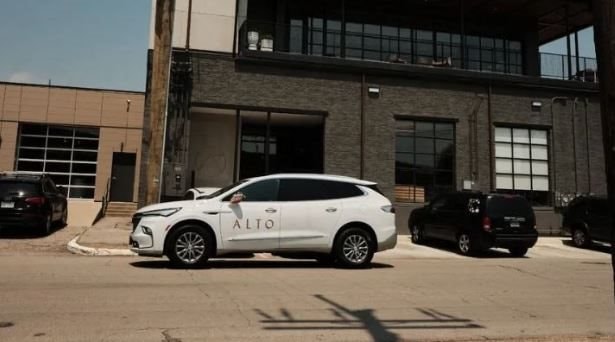 Startup gọi xe hứa hẹn ‘đánh bật’ Uber: Tài xế nhận lương 'khủng', khách hàng được mở cửa xe, mời nước- Ảnh 1. Startup gọi xe hứa hẹn ‘đánh bật’ Uber: Tài xế nhận lương 'khủng', khách hàng được mở cửa xe, mời nước- Ảnh 1.