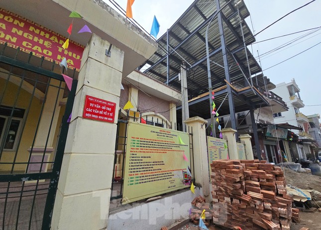 Hà Nội: Tình trạng đất công bị lấn chiếm diễn biến phức tạp- Ảnh 3. Hà Nội: Tình trạng đất công bị lấn chiếm diễn biến phức tạp- Ảnh 3.