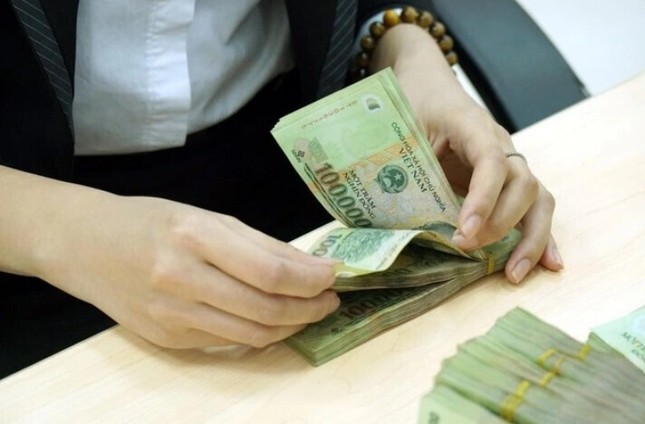 Quy định mới về tiền lương, bảo hiểm y tế từ tháng 6- Ảnh 1. Quy định mới về tiền lương, bảo hiểm y tế từ tháng 6- Ảnh 1.
