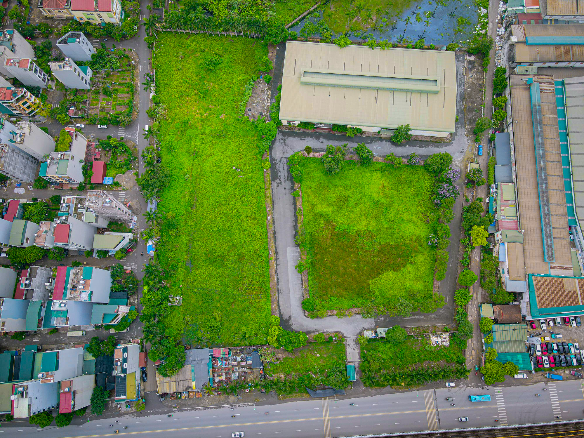 Toàn cảnh lô đất sắp được Biti's xây trung tâm thương mại: Rộng 2 ha, ngay gần ga tàu điện- Ảnh 2. Toàn cảnh lô đất sắp được Biti's xây trung tâm thương mại: Rộng 2 ha, ngay gần ga tàu điện- Ảnh 2.
