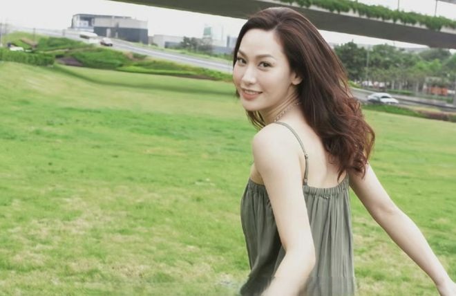 1 Hoa hậu đột ngột “bốc hơi” khỏi showbiz suốt 6 năm, đồng nghiệp phát hoảng tìm kiếm tới giờ vẫn không ra!- Ảnh 3. 1 Hoa hậu đột ngột “bốc hơi” khỏi showbiz suốt 6 năm, đồng nghiệp phát hoảng tìm kiếm tới giờ vẫn không ra!- Ảnh 3.