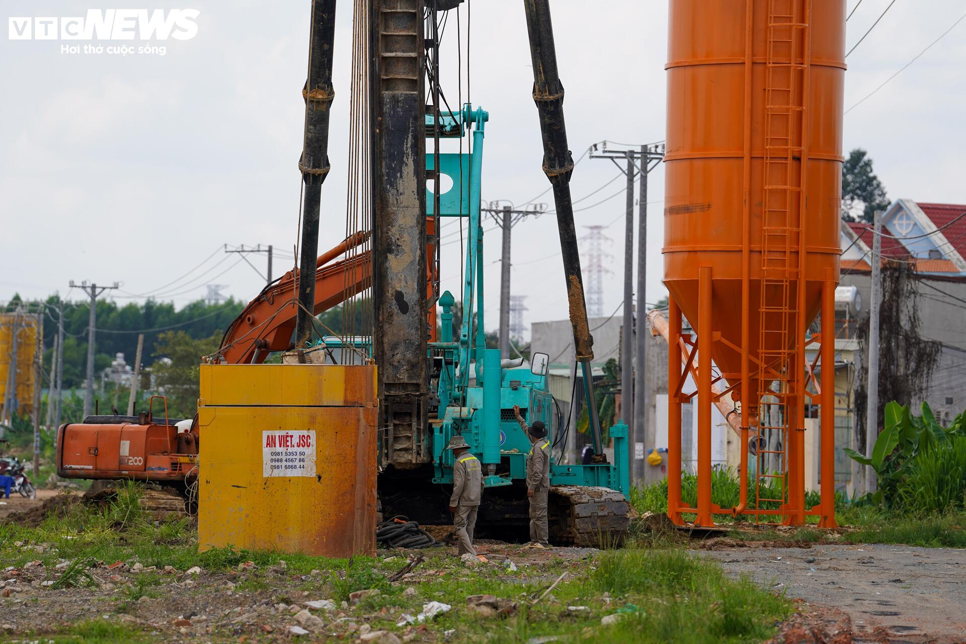 Toàn cảnh cao tốc Biên Hòa - Vũng Tàu đoạn qua Đồng Nai sau gần 2 năm thi công- Ảnh 5. Toàn cảnh cao tốc Biên Hòa - Vũng Tàu đoạn qua Đồng Nai sau gần 2 năm thi công- Ảnh 5.