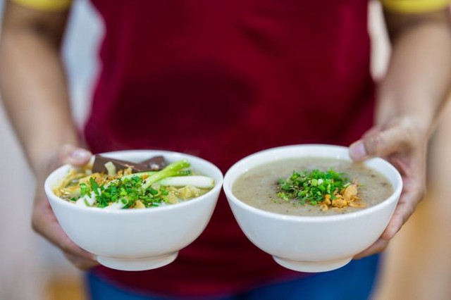 Không phải phở và bún bò Huế, món ăn 30.000 đồng/bát này mới là hương vị Việt lọt top ngon nhất thế giới- Ảnh 9. Không phải phở và bún bò Huế, món ăn 30.000 đồng/bát này mới là hương vị Việt lọt top ngon nhất thế giới- Ảnh 9.