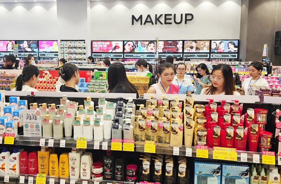 Bộ Y tế thu hồi 294 phiếu công bố mỹ phẩm, nhiều thương hiệu quen mặt như Oxy, Pantene, Biore, Anessa, Muji, Chacott, SK-II...- Ảnh 1. Bộ Y tế thu hồi 294 phiếu công bố mỹ phẩm, nhiều thương hiệu quen mặt như Oxy, Pantene, Biore, Anessa, Muji, Chacott, SK-II...- Ảnh 1.