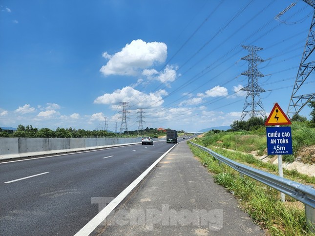 Xây cao tốc nối Bình Thuận - Lâm Đồng - Đắk Nông dài hơn 140 km- Ảnh 1. Xây cao tốc nối Bình Thuận - Lâm Đồng - Đắk Nông dài hơn 140 km- Ảnh 1.