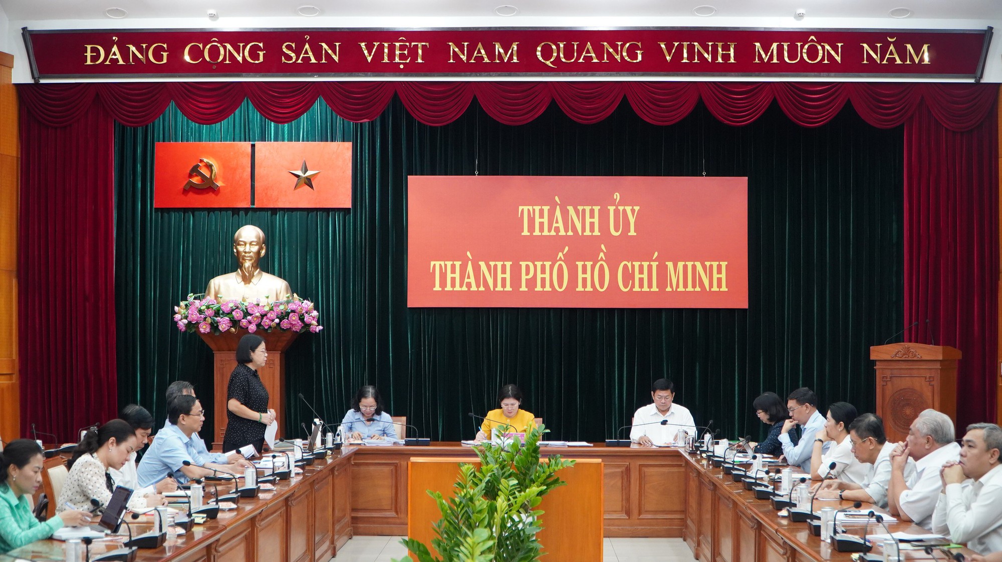 TP HCM chuẩn bị vận hành thử nghiệm mô hình chính quyền 2 cấp- Ảnh 1. TP HCM chuẩn bị vận hành thử nghiệm mô hình chính quyền 2 cấp- Ảnh 1.