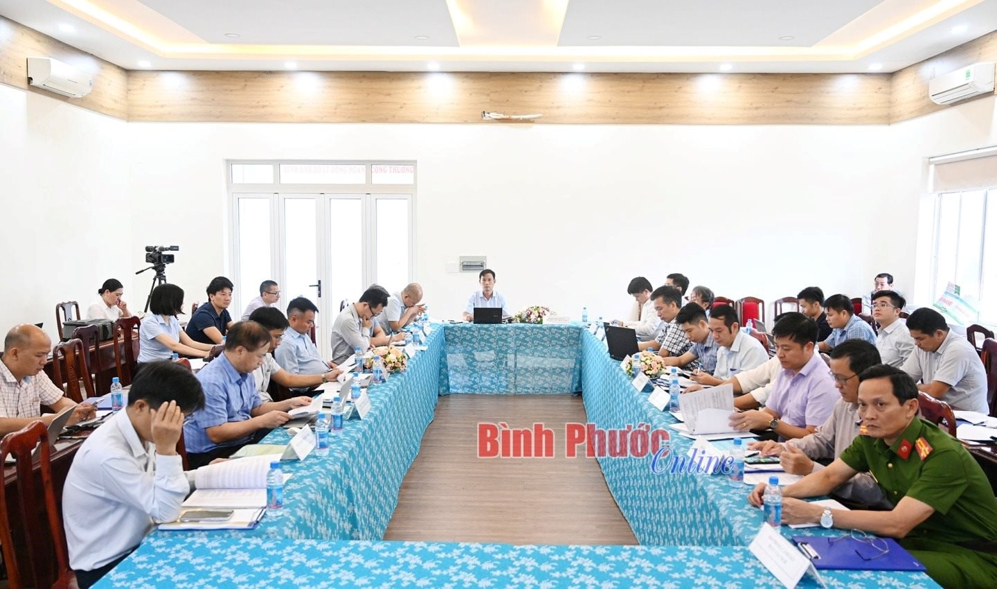Khởi động dự án khai thác quặng bô xít 22.780 tỷ đồng: Chân dung nhà đầu tư kín tiếng tăng vốn 16 lần chỉ trong 2 tháng- Ảnh 1.