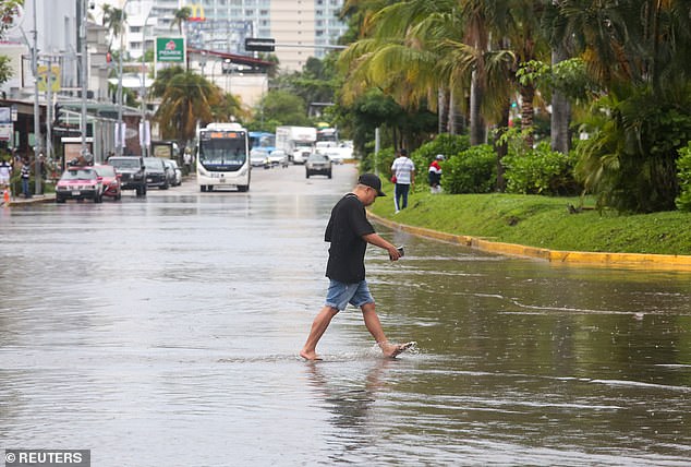 17 triệu người nằm trong vùng nguy hiểm khi bão nhiệt đới đầu tiên năm 2025 chính thức hình thành- Ảnh 1. 17 triệu người nằm trong vùng nguy hiểm khi bão nhiệt đới đầu tiên năm 2025 chính thức hình thành- Ảnh 1.