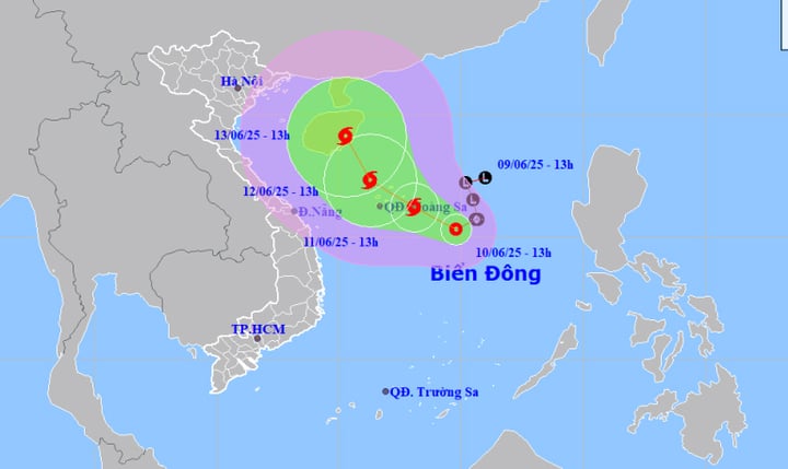 Dự báo ngày mai Biển Đông đón cơn bão đầu tiên trong năm 2025- Ảnh 1. Dự báo ngày mai Biển Đông đón cơn bão đầu tiên trong năm 2025- Ảnh 1.