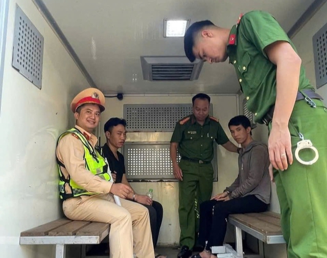 2 phạm nhân khoét tường, trốn khỏi trại giam Thanh Xuân, Bộ Công an bằng dụng cụ khó tin- Ảnh 1. 2 phạm nhân khoét tường, trốn khỏi trại giam Thanh Xuân, Bộ Công an bằng dụng cụ khó tin- Ảnh 1.