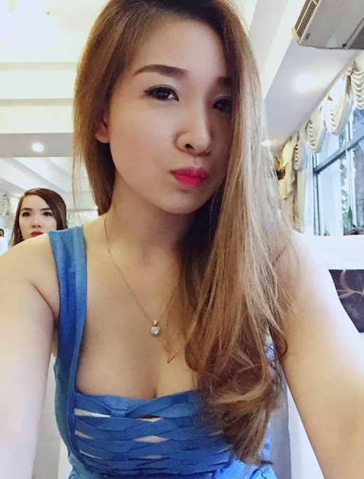 Nữ ca sĩ mua nhà hàng chục tỷ ở TP.HCM bị đột quỵ: "Ghê người, kinh khủng lắm"- Ảnh 2. Nữ ca sĩ mua nhà hàng chục tỷ ở TP.HCM bị đột quỵ: "Ghê người, kinh khủng lắm"- Ảnh 2.