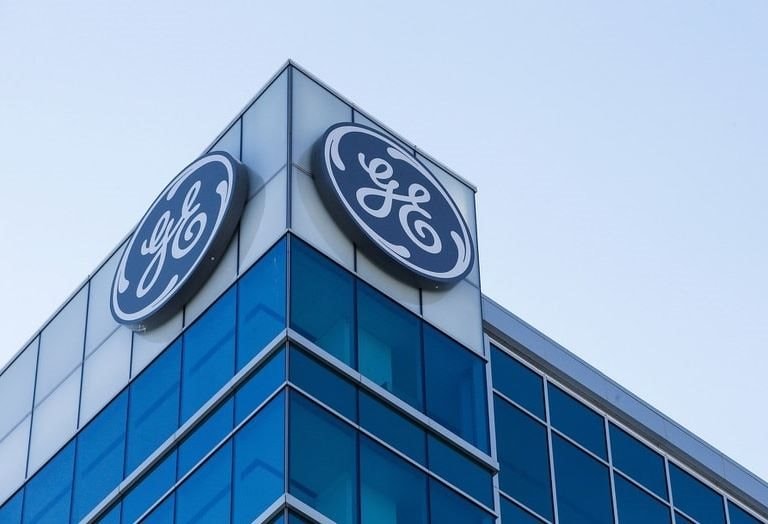 General Electric – Khi 'người khổng lồ' phải tự cắt đôi chân mình: Bài học tái cấu trúc đau đớn nhưng cần thiết!- Ảnh 3. General Electric – Khi 'người khổng lồ' phải tự cắt đôi chân mình: Bài học tái cấu trúc đau đớn nhưng cần thiết!- Ảnh 3.